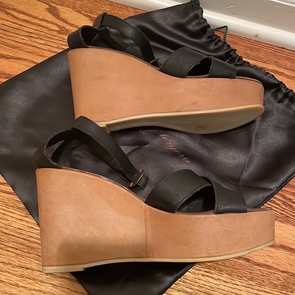 Robert Clergerie Wedges - Picture 2 of 5